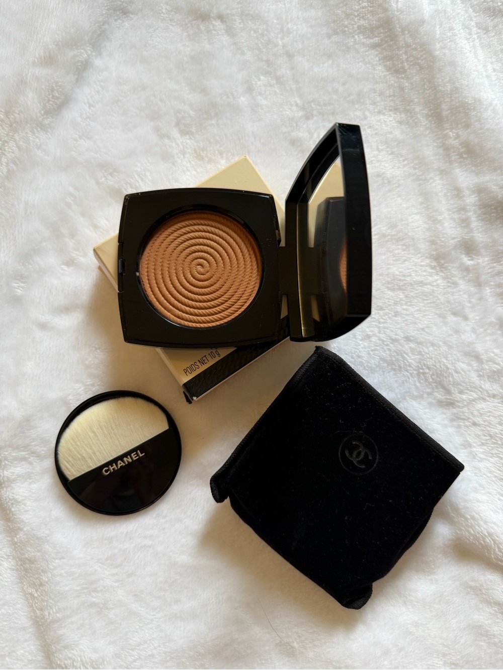 Limited Edition- Chanel Les Beiges healthy glow illuminating powder in sunset
